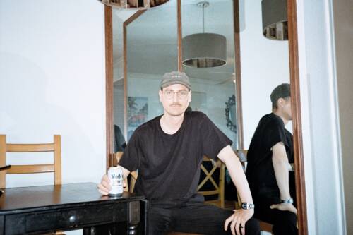 Gigolo Romantico Presspic 001