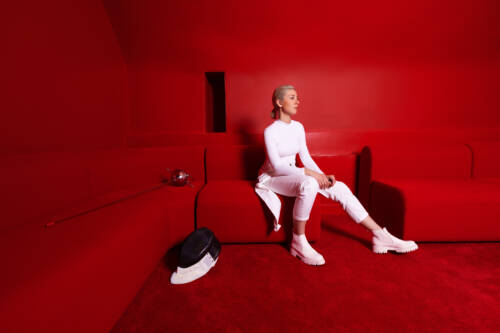 0 K8 A5537 ROMANE SANTARELLI UFO MARS 2025 ANGELIQUE D web